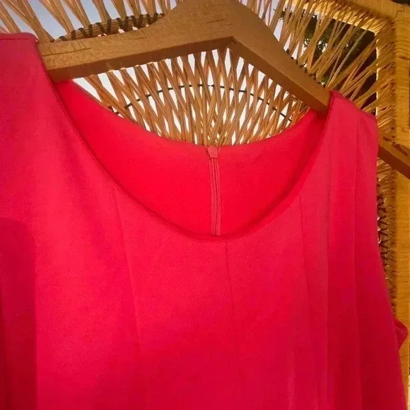 FREE with purchase of 2 or more items 💕 MIKO  woman’s mini dress sleeveless tank - Picture 2 of 10